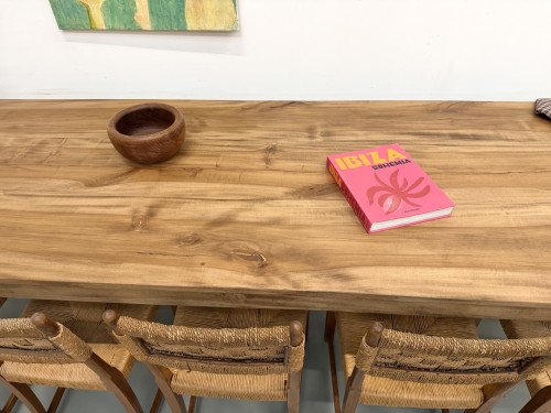 Table XXL en noyer massif aux pieds fuseaux, vue 23