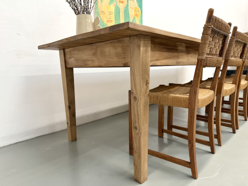 Table XXL en noyer massif aux pieds fuseaux, vue 26
