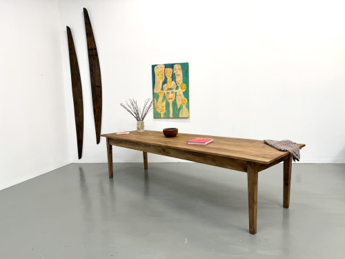 Table XXL en noyer massif aux pieds fuseaux, vue 32