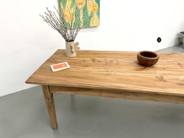 Table XXL en noyer massif aux pieds fuseaux, vue 36