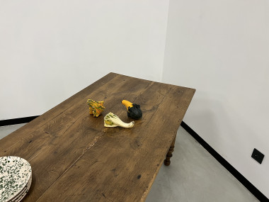 Table de ferme en chêne massif aux pieds tournés, vue 24