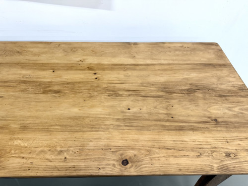 Grande table de ferme ancienne aux pieds fuseaux, vue 12