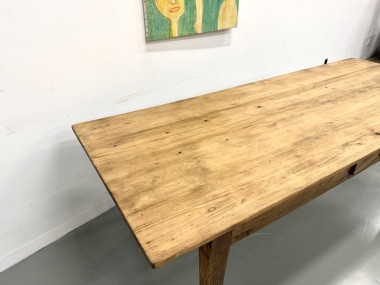 Grande table de ferme ancienne aux pieds fuseaux, vue 20