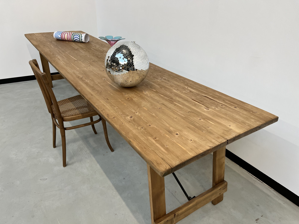 Table de guingette grand format, vue 1