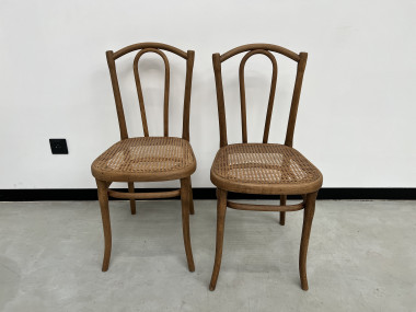 Duo de chaises bistrot Thonet, vue 1