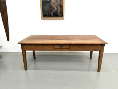 Table en noyer massif - Pieds Fuseaux, vue 3