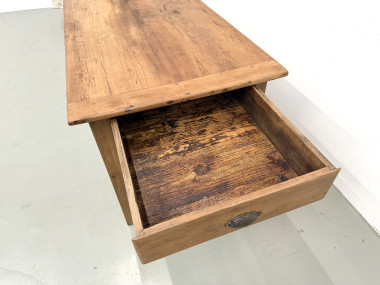 Table en noyer massif - Pieds Fuseaux, vue 20