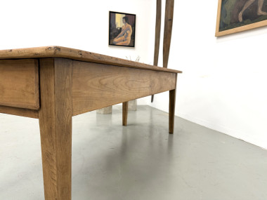 Table en noyer massif - Pieds Fuseaux, vue 25