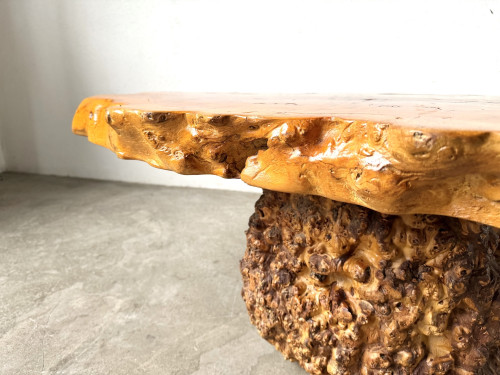 Table basse "forme libre" en orme massif, vue 9