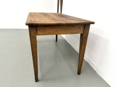 Table de ferme en pin restaurée, vue 11