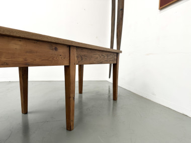 Grande Table de Ferme Années 50 – Plateau Chêne & Pieds Fuseaux (220 cm), vue 24