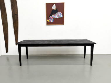 Grande Table de Ferme Années 50 en Bois Brûlé (Shou Sugi Ban) – L245 cm, vue 1