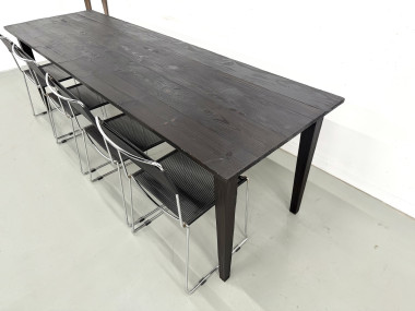 Grande Table de Ferme Années 50 en Bois Brûlé (Shou Sugi Ban) – L245 cm, vue 6