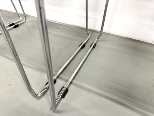 Série de 6 Chaises "Spaghetti" Design Italien Années 80 – Noir & Chrome, vue 11