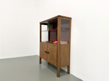 Bibliothèque moderniste brésilienne des années 50 en bois exotique et laque rouge, vue 27