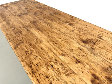 Grande table de ferme XXL en pin massif et pieds fuseaux années 50, vue 11