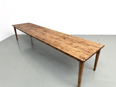 Grande table de ferme XXL en pin massif et pieds fuseaux années 50, vue 26