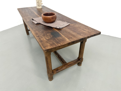 Table de ferme française authentique de 1890 en chêne massif à deux tiroirs, vue 30