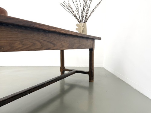 Table de ferme française authentique de 1890 en chêne massif à deux tiroirs, vue 32