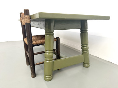 Table à manger laquée vert olive glossy — DLG Georges Robert, Circa 1970, vue 9