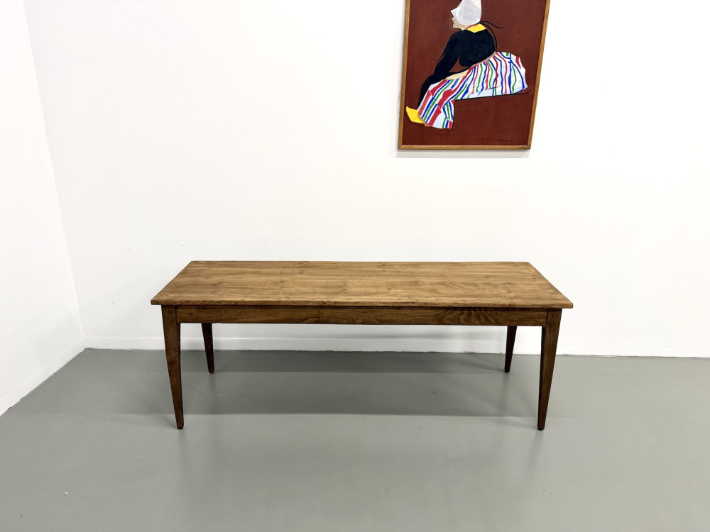 Table de ferme aux pieds fuseaux, années 50, vue 1