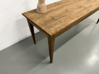 Table de ferme aux pieds fuseaux, années 50, vue 3