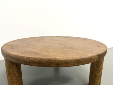 Table basse moderniste tripode en chêne massif, DLG Perriand, Chapo, années 50, vue 8