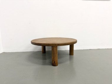 Table basse moderniste tripode en chêne massif, DLG Perriand, Chapo, années 50, vue 13