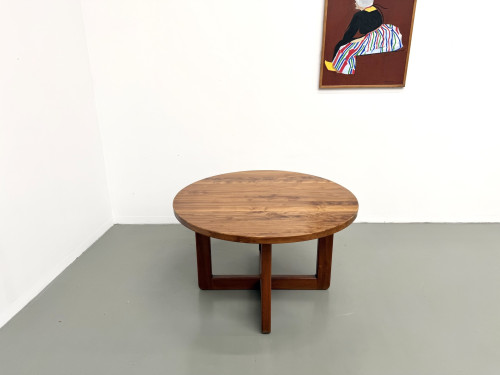 Table ronde moderniste en orme massif, piètement croisé, DLG Perriand, Chapo, années 50-60, vue 3
