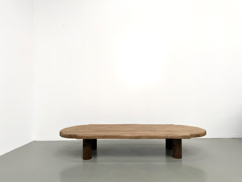 Table basse XXL ovale en chêne massif, piètement cylindrique, années 50, vue 2