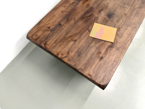 Table basse moderniste en orme massif, piètement cylindrique pin, années 70, vue 15