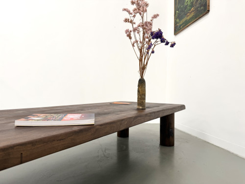 Table basse moderniste en orme massif, piètement cylindrique pin, années 70, vue 25