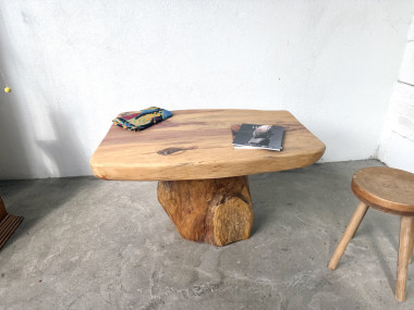 Table basse brutaliste organique en cèdre massif, piédestal tronc, années 70, vue 15