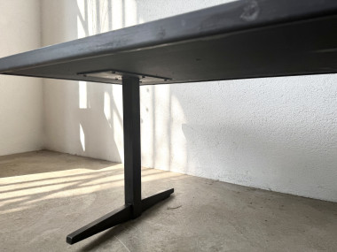 Table basse moderniste mosaïque céramique, attribuée Lilienthal, structure métal laqué noir, années 60, vue 13