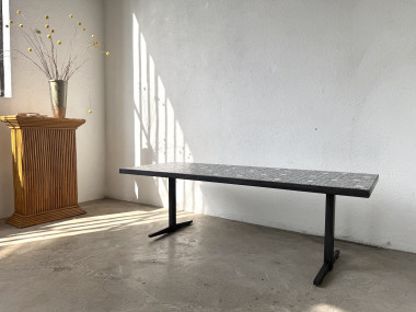 Table basse moderniste mosaïque céramique, attribuée Lilienthal, structure métal laqué noir, années 60, vue 18