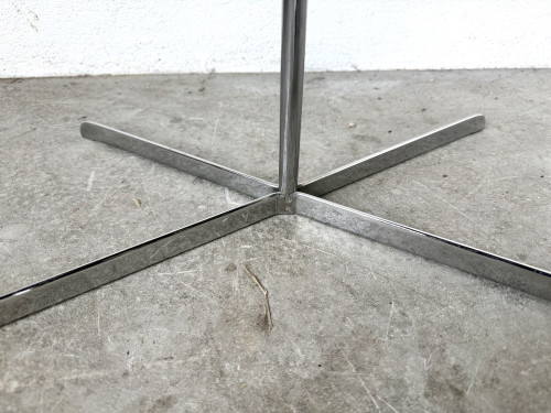 Table d'appoint acrylique transparent et chrome, design années 70, vue 7