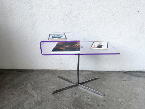 Table d'appoint acrylique transparent et chrome, design années 70, vue 9