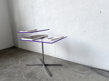 Table d'appoint acrylique transparent et chrome, design années 70, vue 10