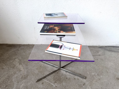 Table d'appoint acrylique transparent et chrome, design années 70, vue 12