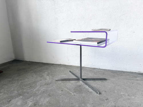 Table d'appoint acrylique transparent et chrome, design années 70, vue 13