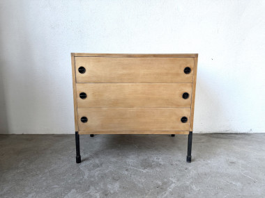 Commode trois tiroirs ARP — Minvielle, chêne et métal laqué, France, années 1960, vue 2