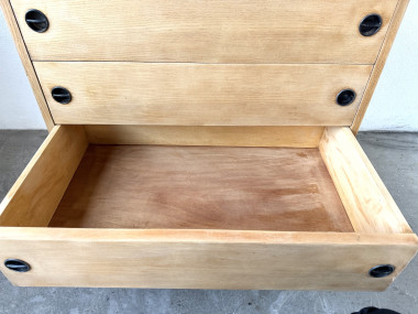 Commode trois tiroirs ARP — Minvielle, chêne et métal laqué, France, années 1960, vue 11