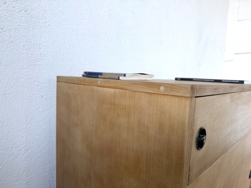 Commode trois tiroirs ARP — Minvielle, chêne et métal laqué, France, années 1960, vue 14