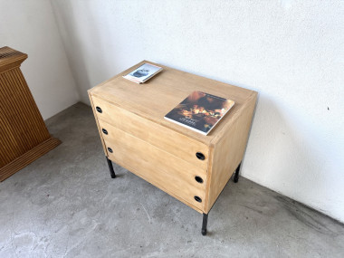 Commode trois tiroirs ARP — Minvielle, chêne et métal laqué, France, années 1960, vue 19