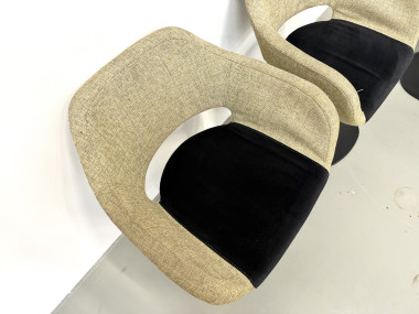 Série de six fauteuils pivotants à coque organique, tissu chiné et base disque lestée, années 1990, vue 17