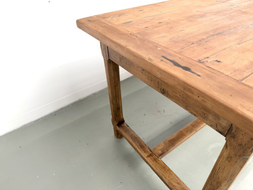 Table de ferme en merisier massif, un tiroir, entretoise basse, France, années 1950, vue 18