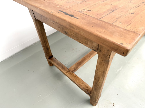 Table de ferme en merisier massif, un tiroir, entretoise basse, France, années 1950, vue 19