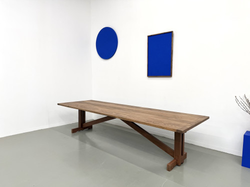 Grande table de réfectoire en pin et hêtre massif, piètement en X, France, années 1970, vue 3