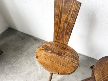 Trio de chaises d'alpage en pin massif, France, années 1950, vue 7