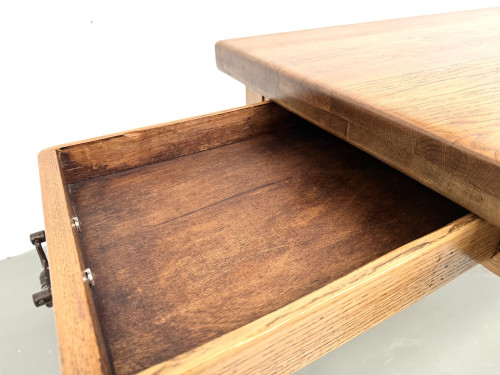 Table de ferme en chêne massif, pieds carrés, un tiroir, France, années 1960–1970, vue 16